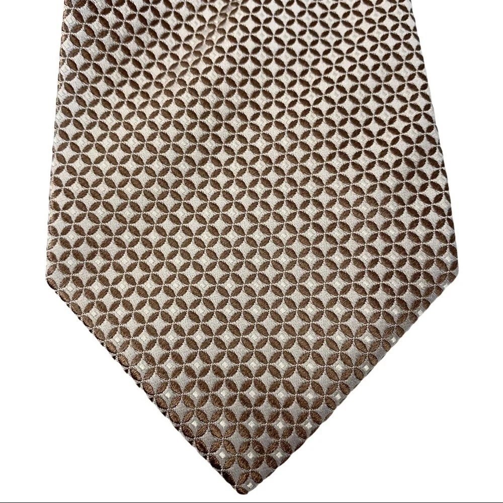 Banana Republic 100% Silk Mens Silver/ Brown Tie